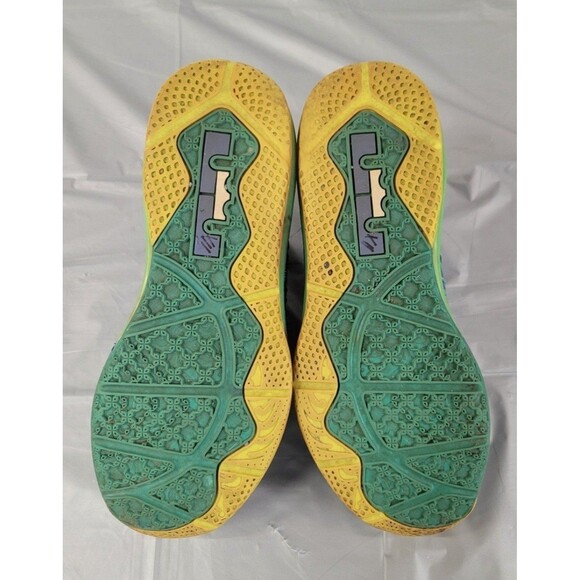 Nike Air LeBron James X Sprite 2013 + Nike PG 5 "Daughters" - Men sz 8.5 Lot - Picture 6 of 13